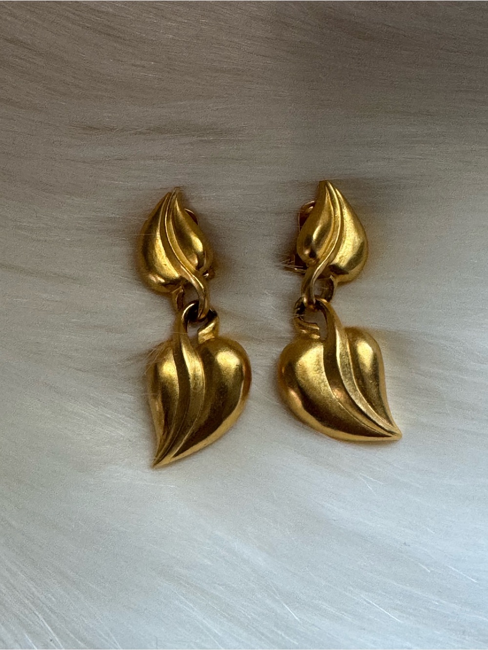 Authentic Vintage Karl Lagerfeld Sculpted Gold Drop Leaf clip-On  Earrings